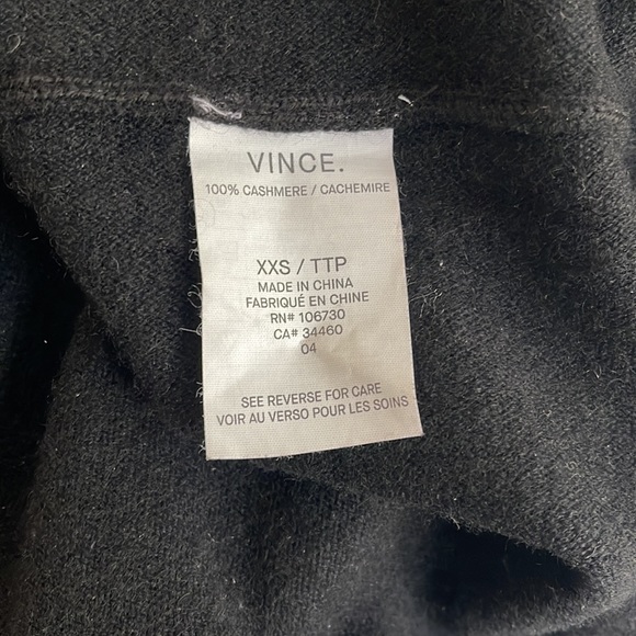 VINCE Short Sleeve Turtleneck Cashmere Sweater in Black - Picture 9 of 10